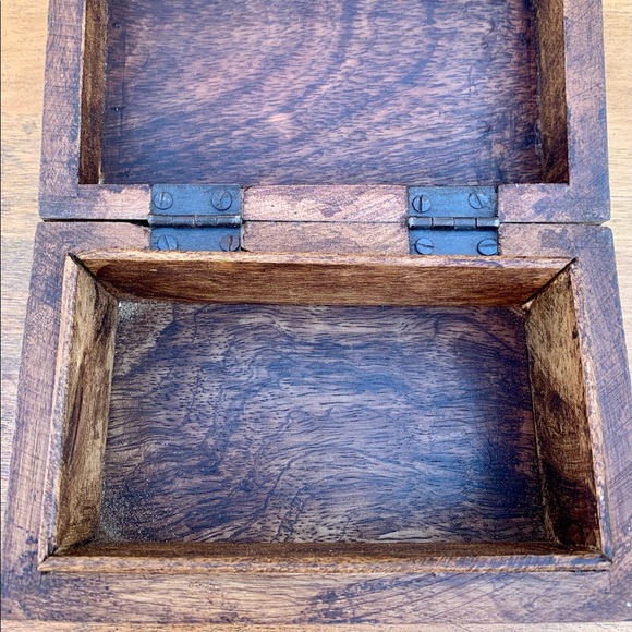 Square Carved Mango Wood Brass Mystic Triquetra Celtic Knot Artisan Trinket Sto… - Picture 3 of 10